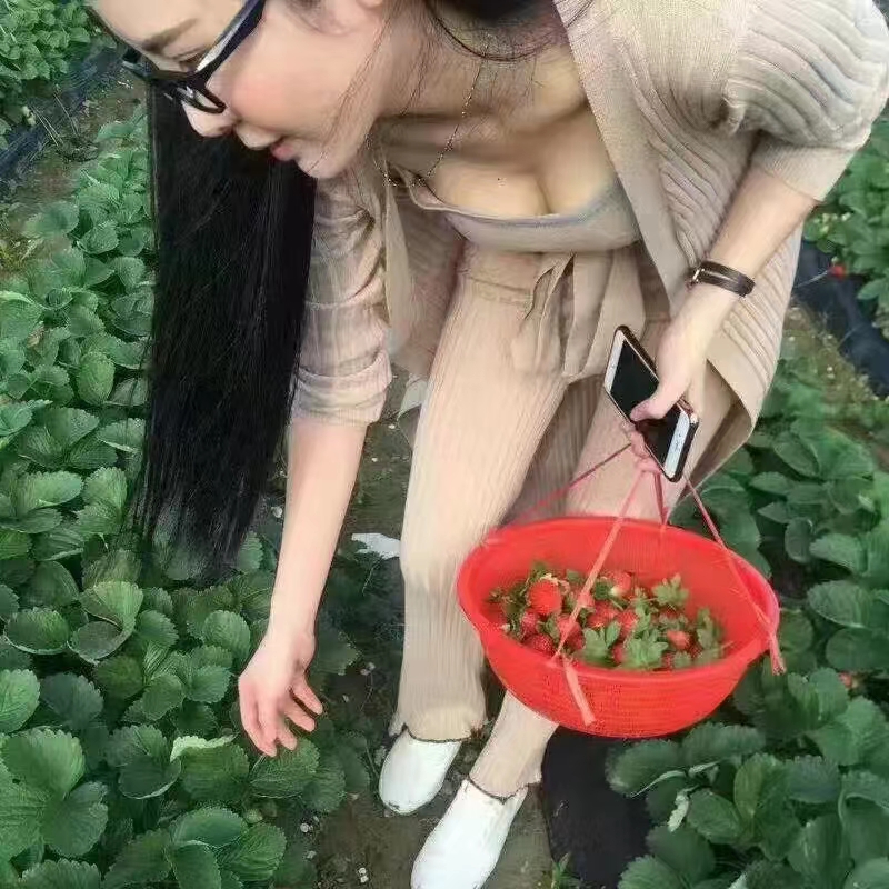 大連一女子住酒店三天沒開窗，退房發(fā)現(xiàn)窗外是衛(wèi)生間